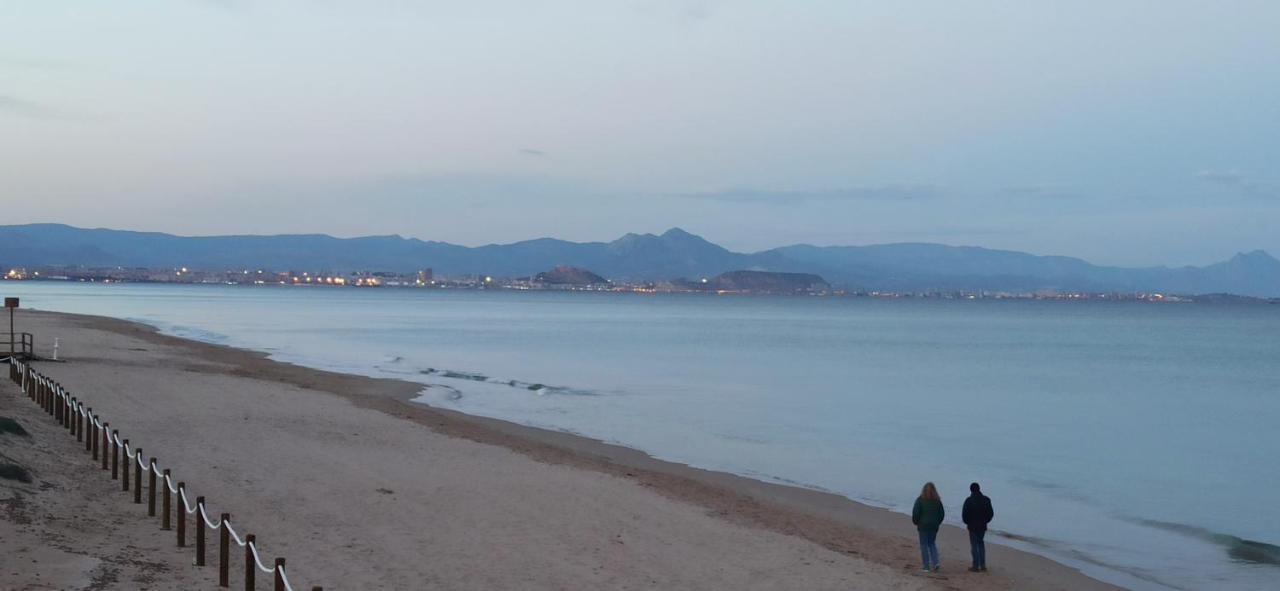 Con Encanto, Monte De Mar